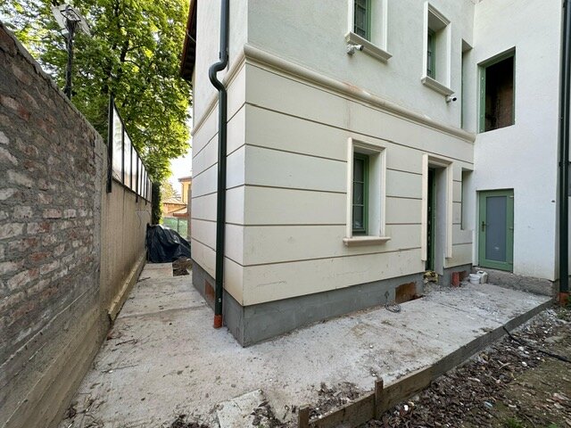 Carol vizavi Parc zona discreta superba 2 min. Parc Casa uluitor de cocheta