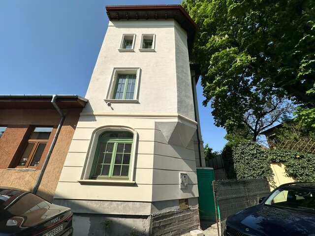 Carol vizavi Parc zona discreta superba 2 min. Parc Casa uluitor de cocheta